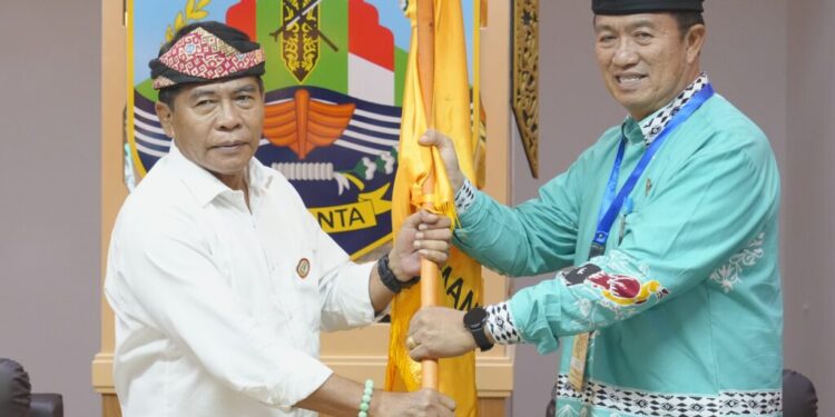 Gubernur Lepas Kontingen Kaltara Menuju Utsawa Dharma Gita Nasional XV Tahun 2024